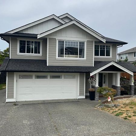 Starting Point Family House Hotel Saanich Exterior foto